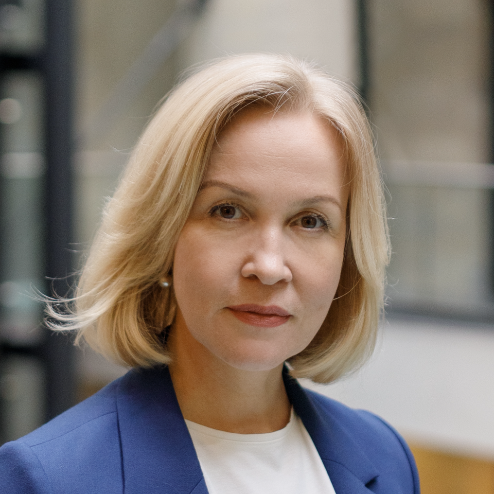 Елена Сухих