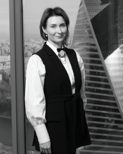 Елена Манакова